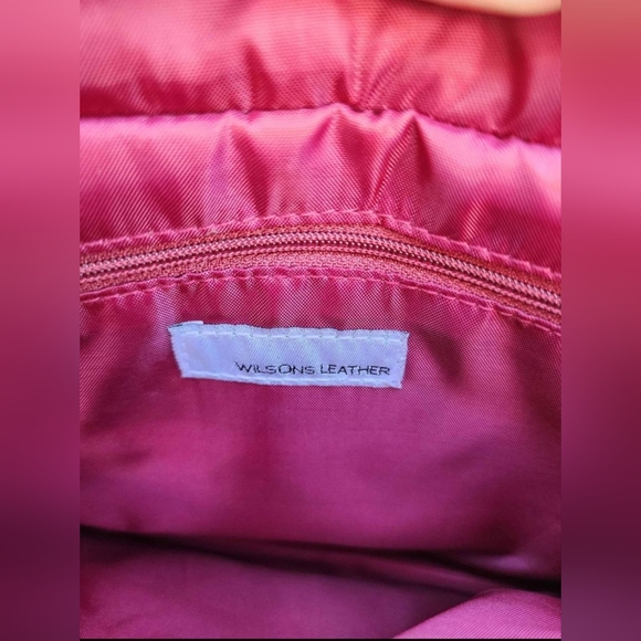 WILSON'S RED LEATHER PURSE - Picture 4 of 9